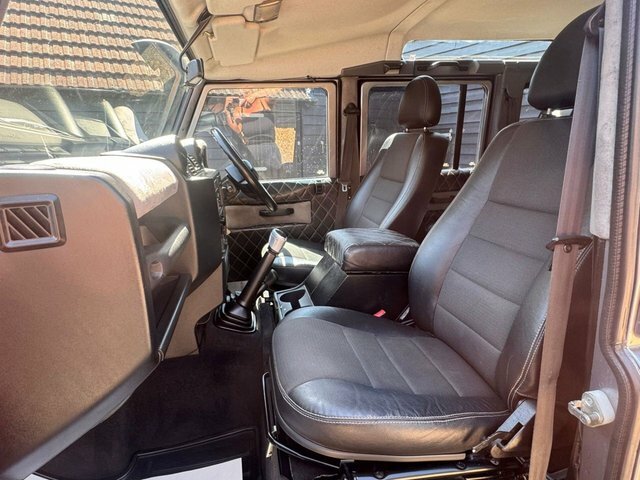 Land Rover Defender 110 110 Tdci Xs U1188 Black #9