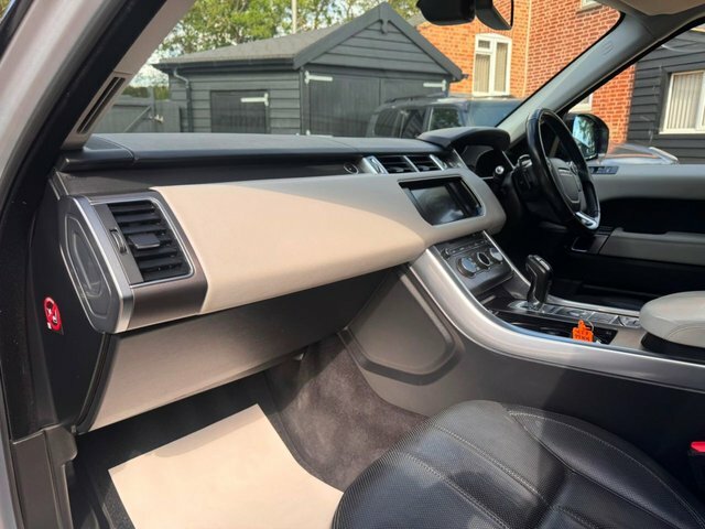 Land Rover Range Rover Sport 3.0L Sdv6 Hse Black #13
