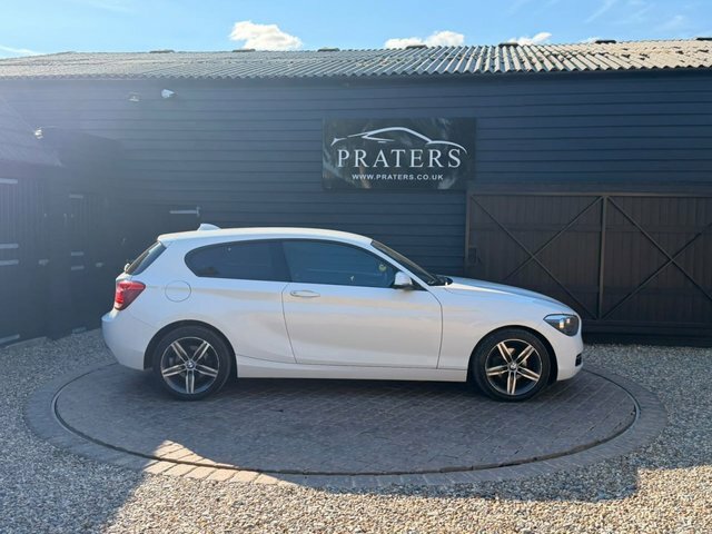 BMW 1 Series 116I Sport Hatchback White #4