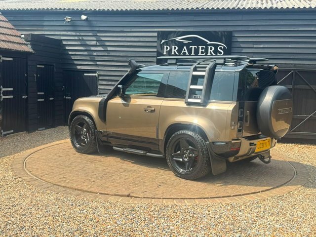 Land Rover Defender 90 P400 Mhev X Suv Brown #4