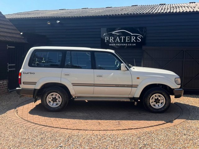 Toyota Land Cruiser 165 Bhp White #5
