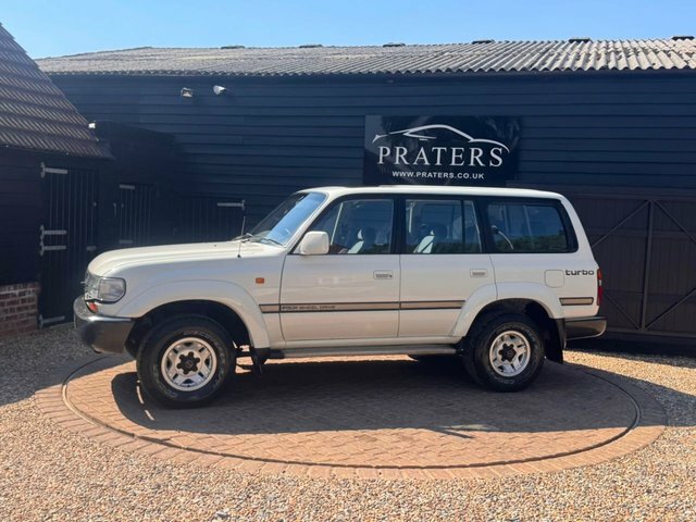 Toyota Land Cruiser 165 Bhp White #6