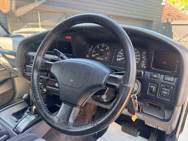 Toyota Land Cruiser 2 Swb 2.5 L Red #10