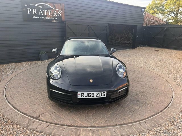 Porsche 911 992 Carrera 4 Coupe Black #4