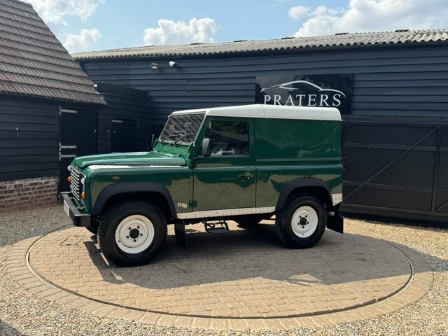 Land Rover Defender 90 Suv Green #16