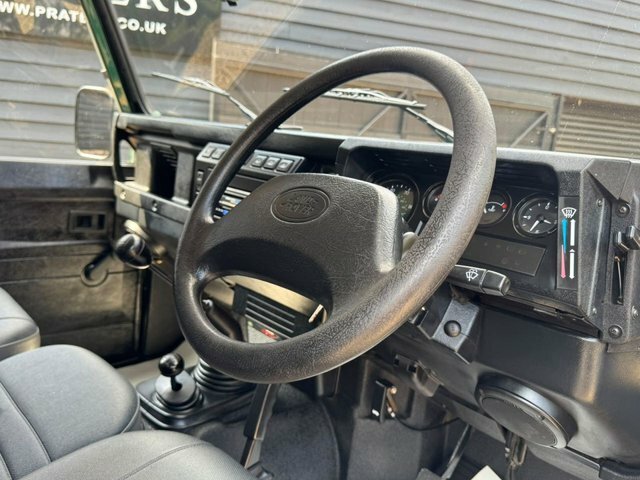 Land Rover Defender 90 Suv Green #10