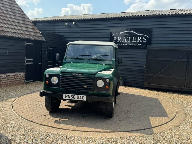 Land Rover Defender 90 Suv Green #18