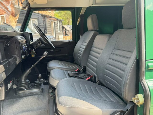 Land Rover Defender 90 Suv Green #12