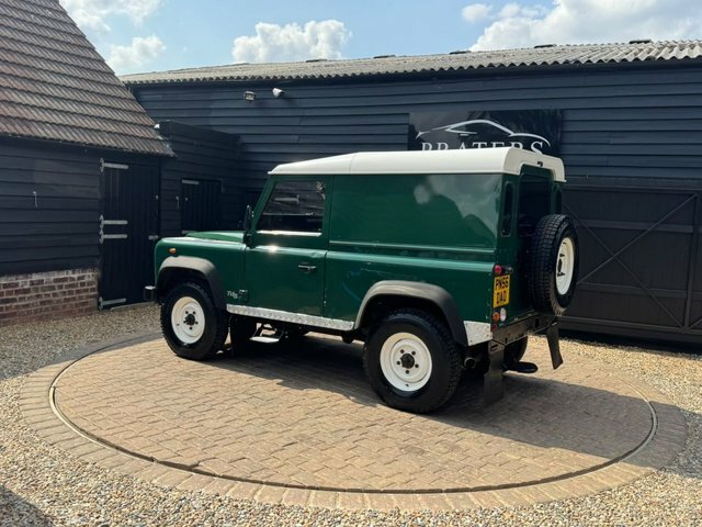Land Rover Defender 90 Suv Green #20