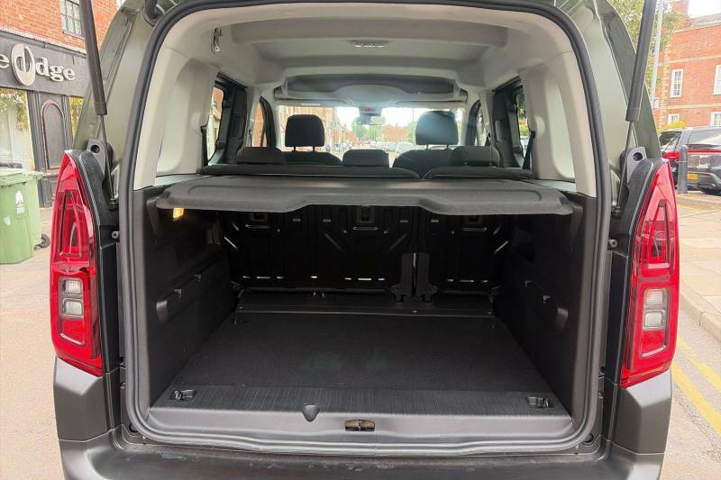 Citroen e-Berlingo 100Kw Plus M 52Kwh Green #5