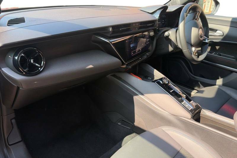 Alfa Romeo Junior 207Kw Elettrica Veloce 54Kwh - 2025 25 Red #2