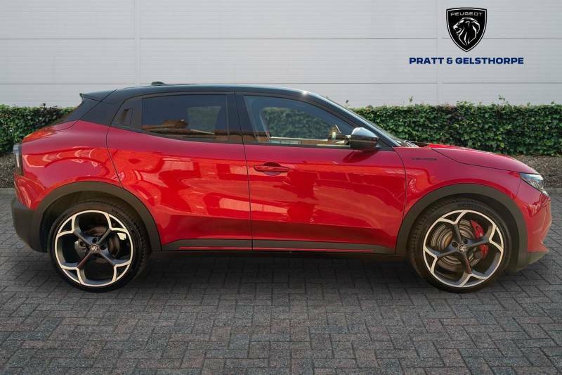 Alfa Romeo Junior 207Kw Elettrica Veloce 54Kwh - 2025 25 Red #4
