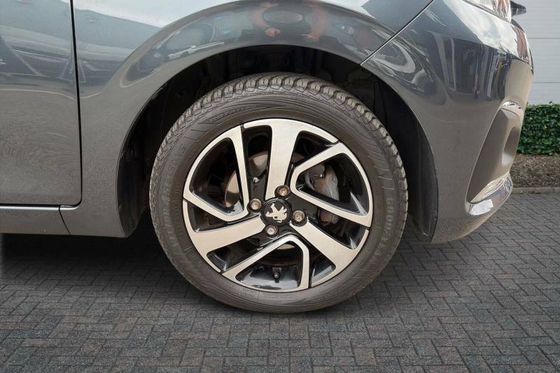 Peugeot 108 1.0 72 Allure Grey #6