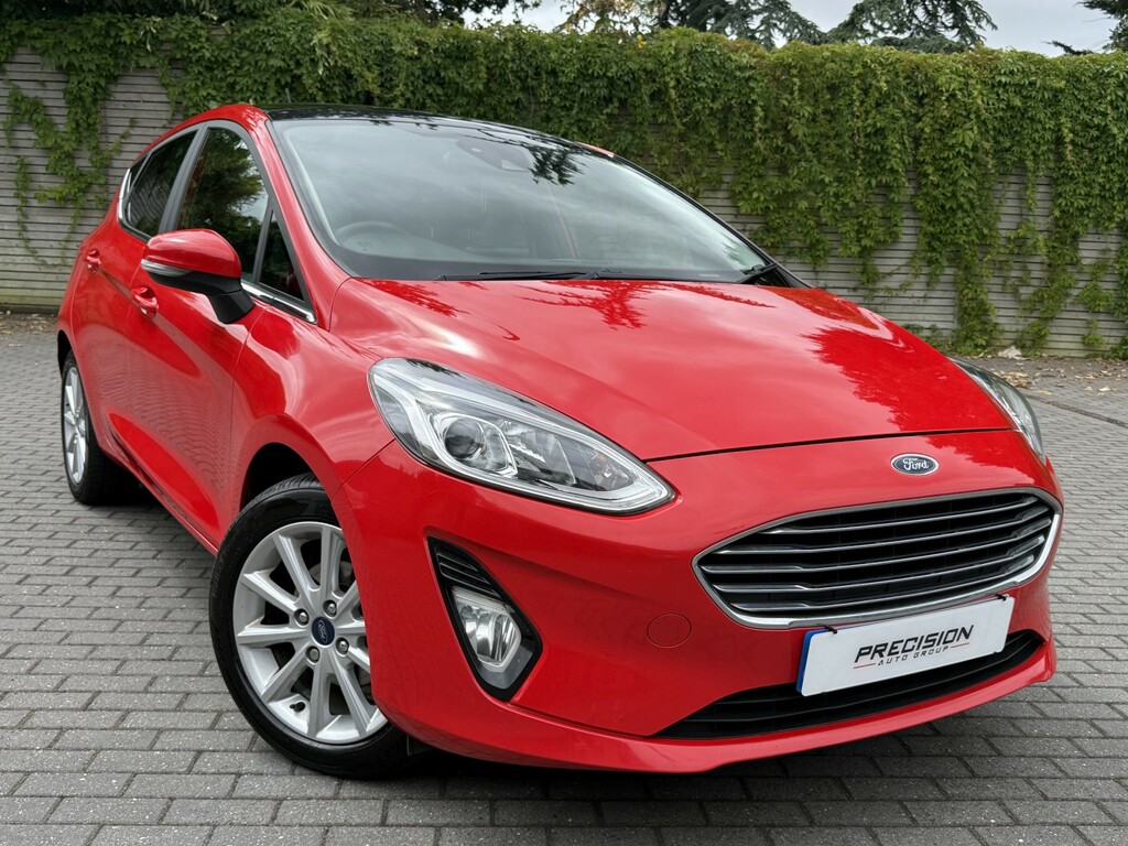 Ford Fiesta 1.0 T Ecoboost Titanium X Red