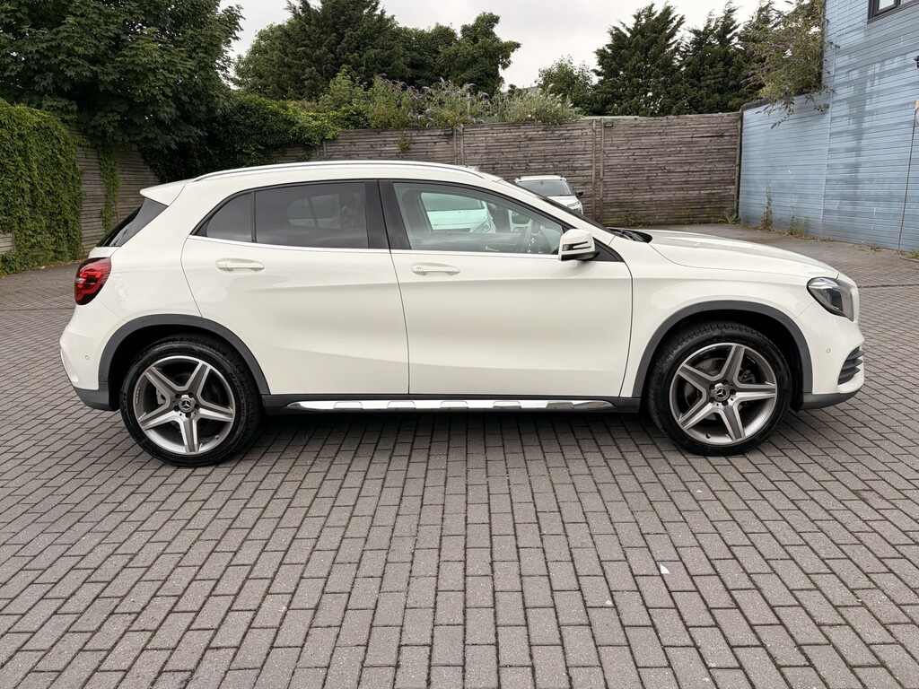 Mercedes-Benz GLA Class Suv 2.1 Gla220d Amg Line 201868 MK68USD White #4