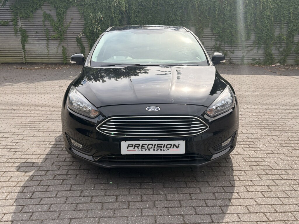 Ford Focus Hatchback 1.5 Tdci Zetec Edition 201818 Black #2