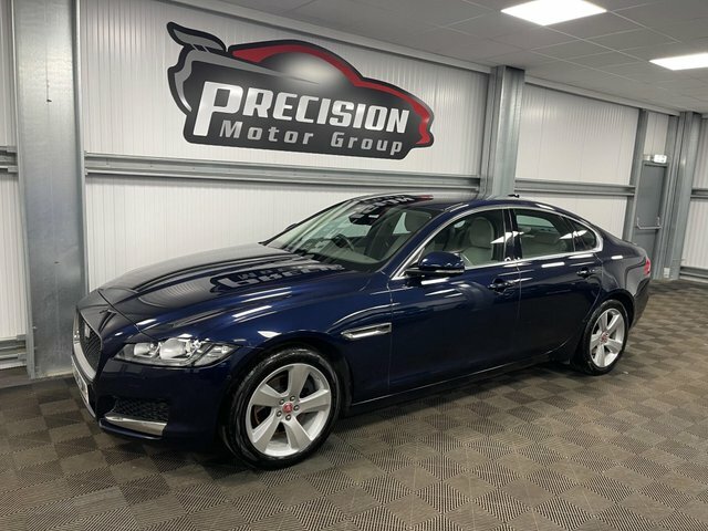 Jaguar XF Portfolio Euro 6 Blue #6