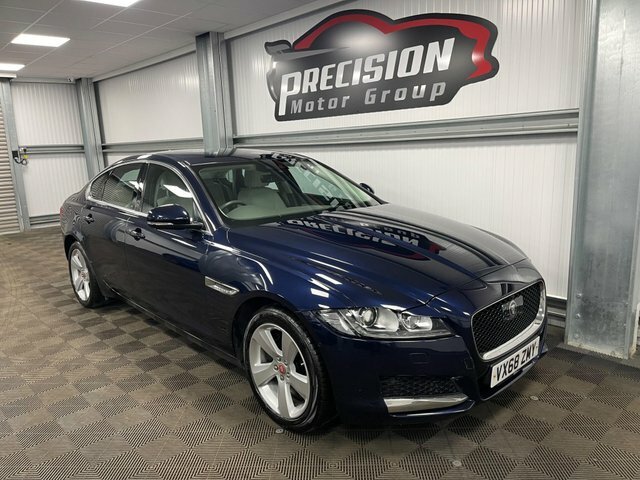 Jaguar XF Portfolio Euro 6 Blue