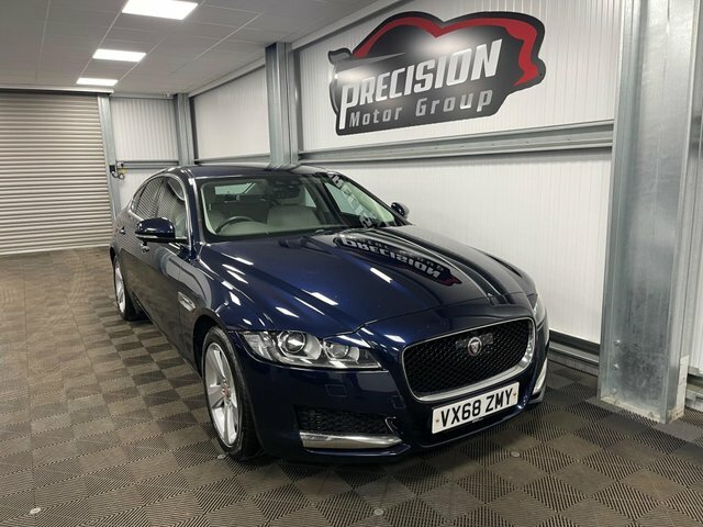 Jaguar XF Portfolio Euro 6 Blue #2