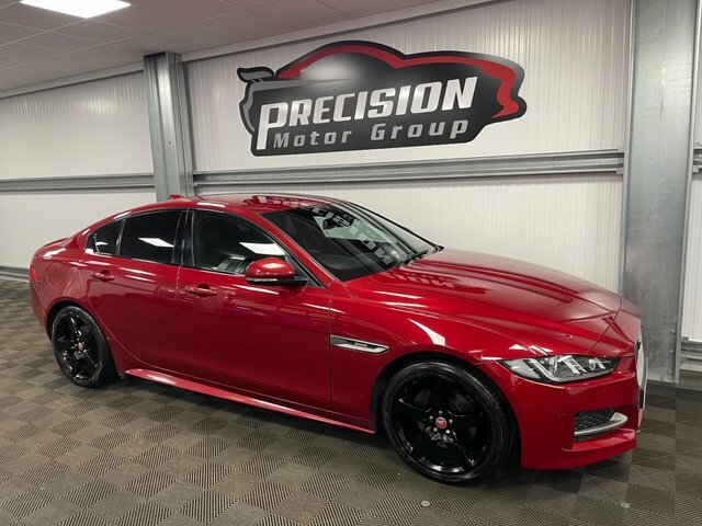 Jaguar XE R-sport Euro 6 Red #2