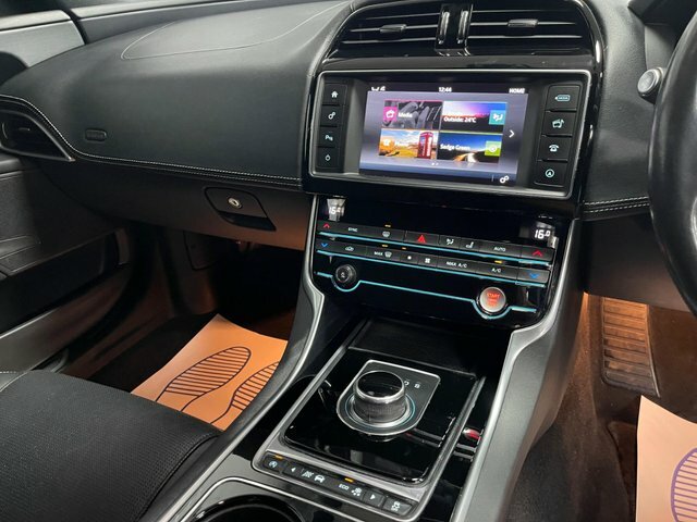 Jaguar XE 2.0D 180 R-sport Alloys Inc, Full Leath #78