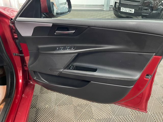 Jaguar XE 2.0D 180 R-sport Alloys Inc, Full Leath #68