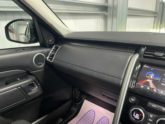 Land Rover Discovery Black #34