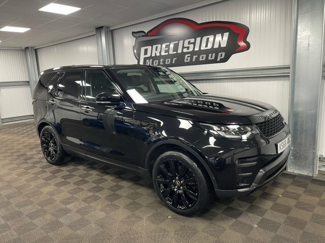 Land Rover Discovery Black #7