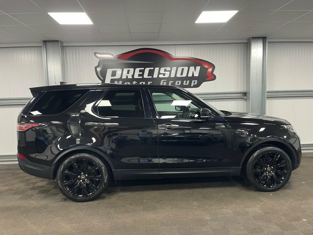 Land Rover Discovery Black #25