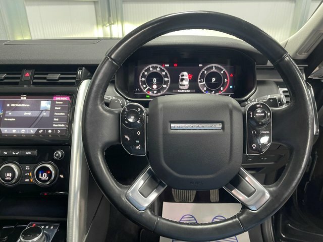 Land Rover Discovery Black #32