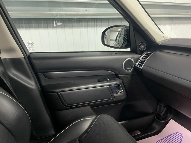 Land Rover Discovery Black #52