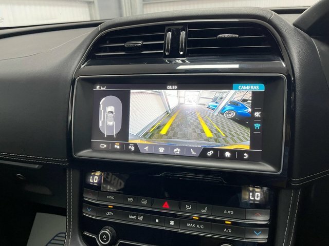 Jaguar F-Pace 300 Sport Black #43