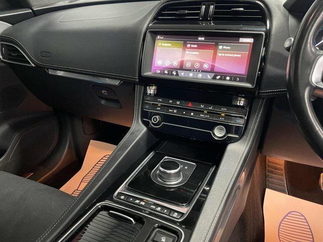 Jaguar F-Pace 300 Sport Black #45