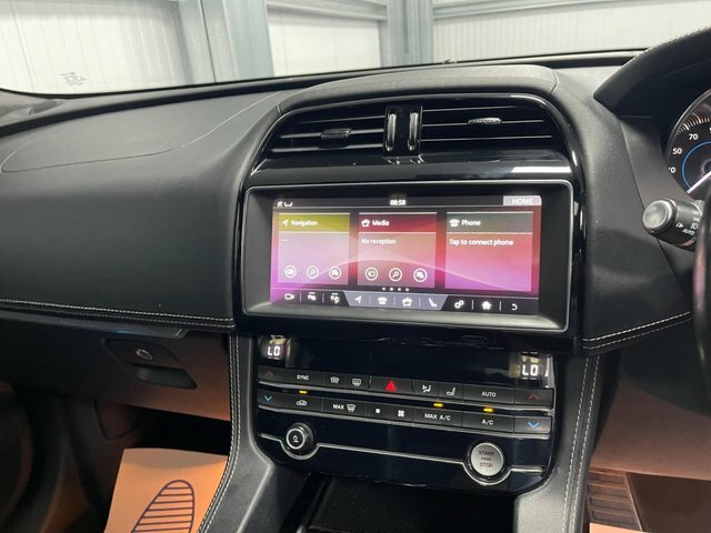 Jaguar F-Pace 300 Sport Black #46