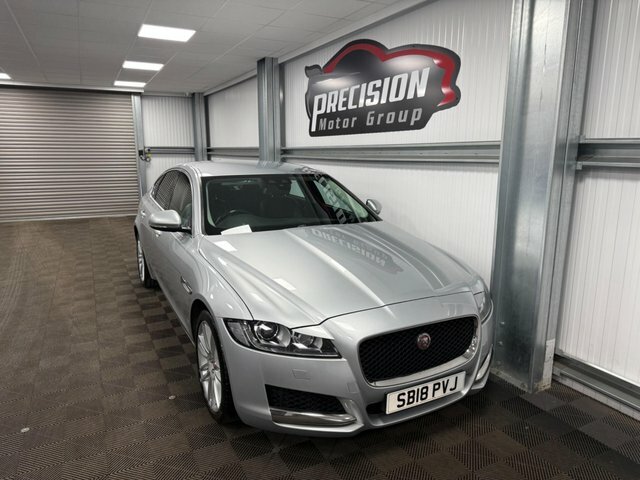 Jaguar XF Prestige Euro 6 Silver #2