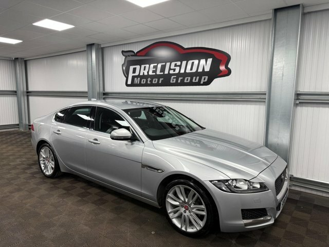 Jaguar XF Prestige Euro 6 Silver #5