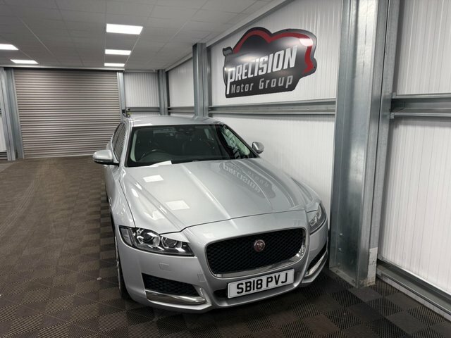 Jaguar XF Prestige Euro 6 Silver #3