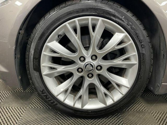 Jaguar XF Saloon Blue #45
