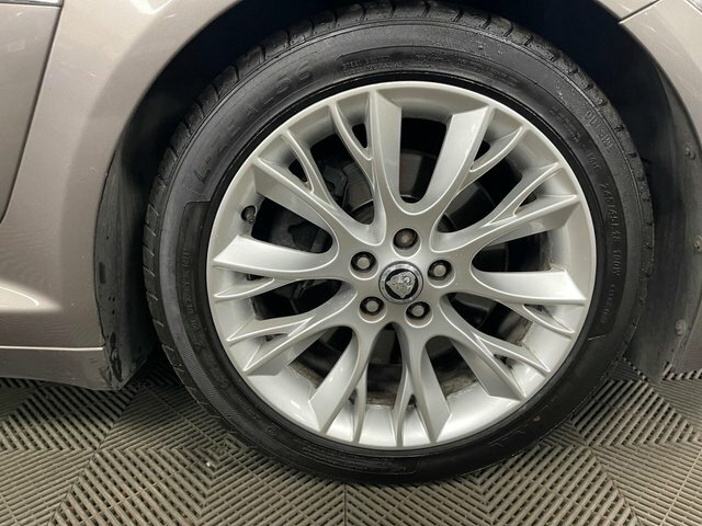 Jaguar XF Saloon Blue #43