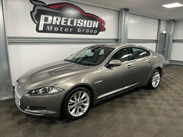 Jaguar XF Saloon Blue #8