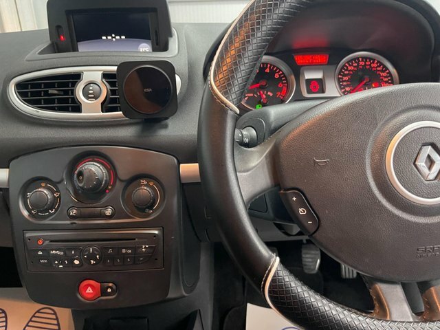 Renault Clio Clio I-music 16V Blue #29