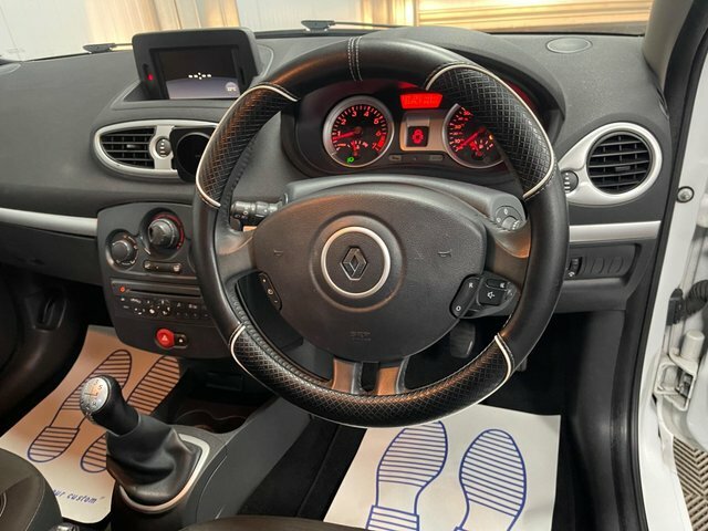 Renault Clio Clio I-music 16V Blue #24