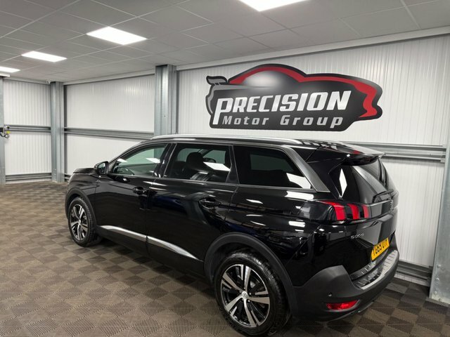 Peugeot 5008 Puretech Allure Euro 6 YG69OTP Black #4