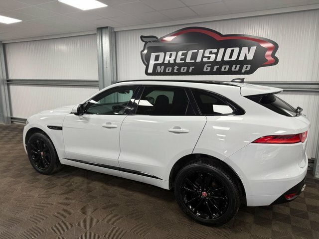Jaguar F-Pace D180 Chequered Flag White #6