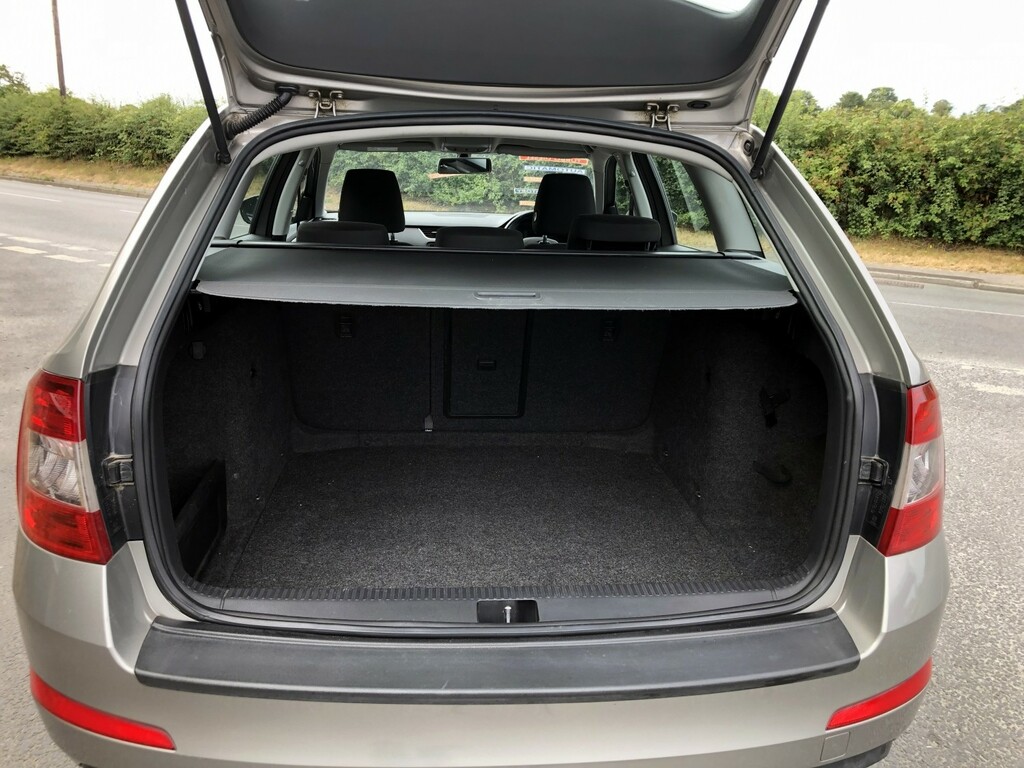 Skoda Octavia Estate 2.0 Tdi Se Turbo Estate - Beige #6