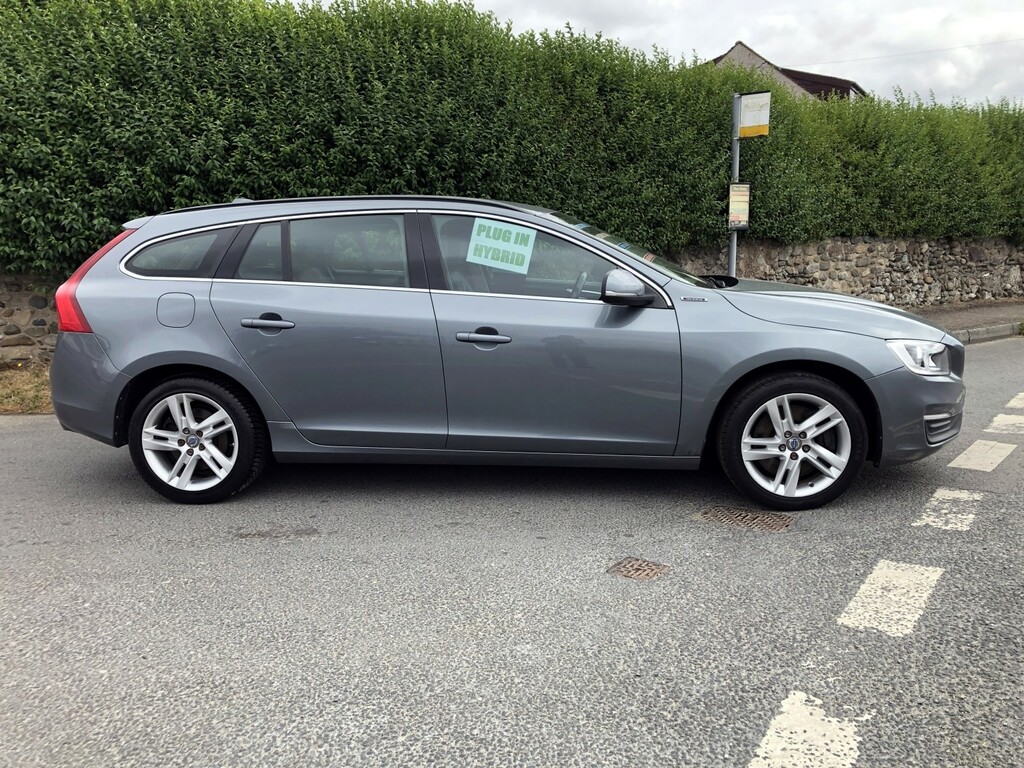 Volvo V60 Estate 2.4 Se Nav D5 Twin Engine Plug-in-hy Grey #2