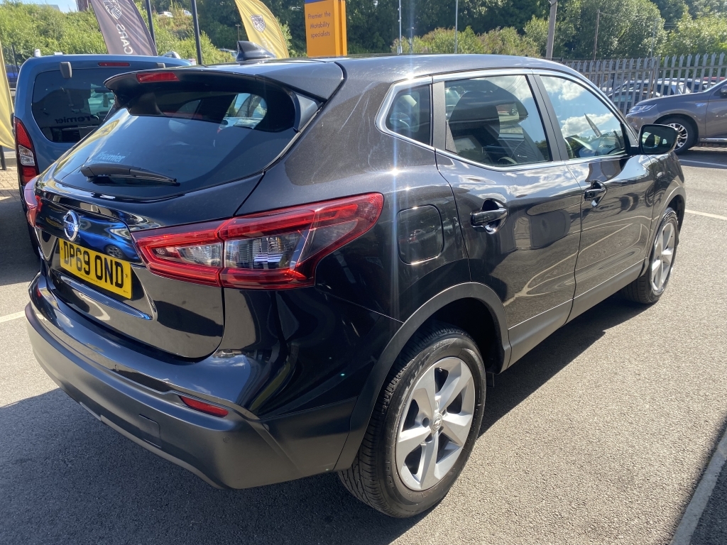 Nissan Qashqai 1.3 Dig-t Acenta Premium Dct DP69OND Black #4