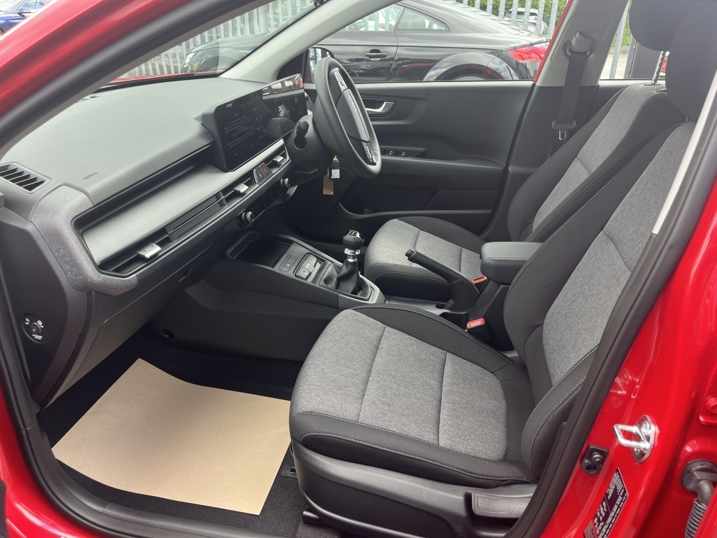 Kia Stonic 1.0 T Gdi Gt Line Suv Black #4