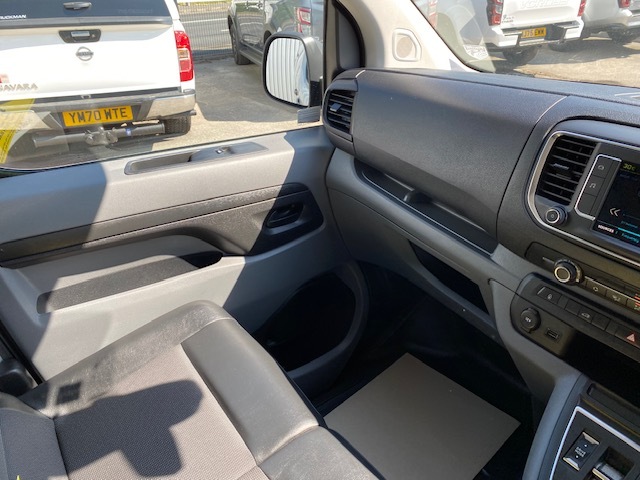 Peugeot Expert 2.0 Bluehdi 1400 Professional Premium Standard Pan Grey #15