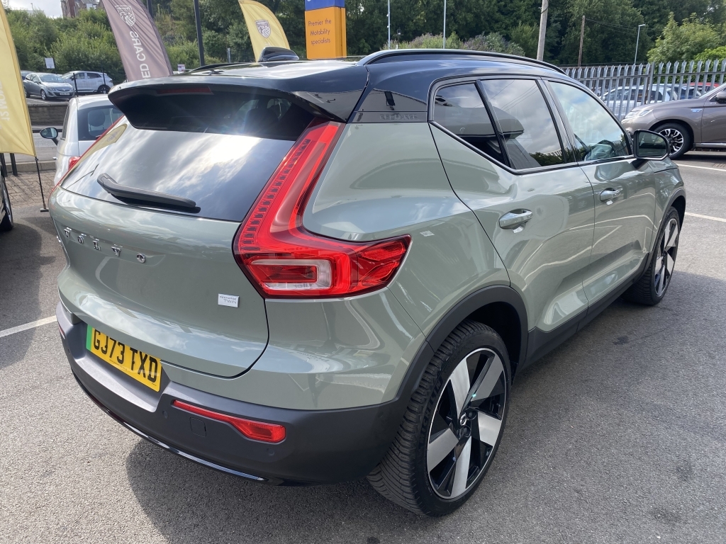 Volvo XC40 Recharge Twin Ultimate Awd GJ73TXD Green #4